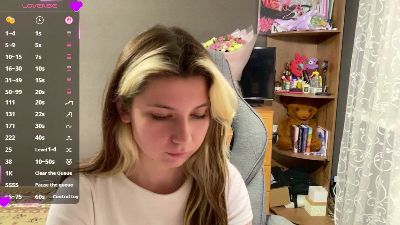 KristenHorwood live cam on Cam4