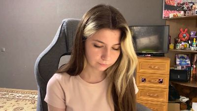 KristenHorwood live cam on Cam4
