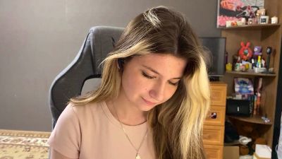 KristenHorwood live cam on Cam4