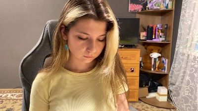 KristenHorwood live cam on Cam4