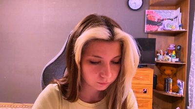 KristenHorwood live cam on Cam4