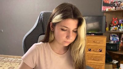 KristenHorwood live cam on Cam4