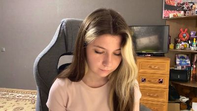 KristenHorwood live cam on Cam4