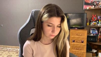 KristenHorwood live cam on Cam4