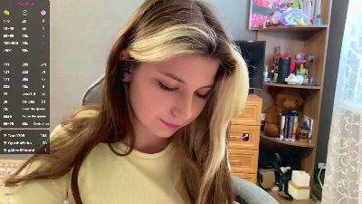 KristenHorwood live cam on Cam4