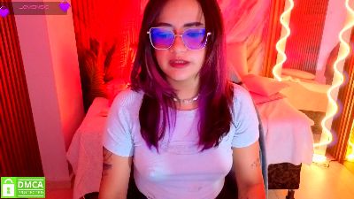 Kristen_tay live cam on Cam4