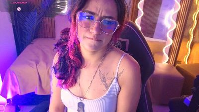 Kristen_tay live cam on Cam4