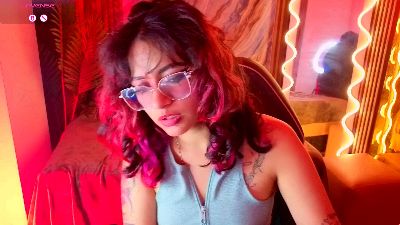 Kristen_tay live cam on Cam4
