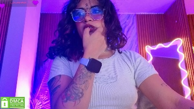 Kristen_tay live cam on Cam4