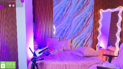 Kristen_tay live cam on Cam4