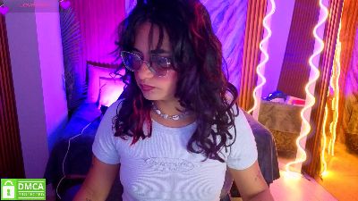 Kristen_tay live cam on Cam4