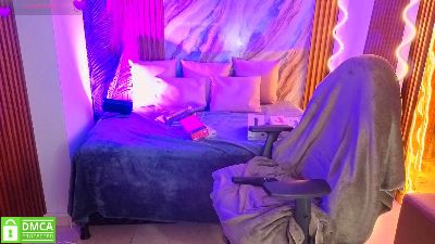 Kristen_tay live cam on Cam4