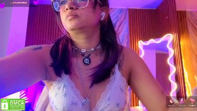 Kristen_tay live cam on Cam4