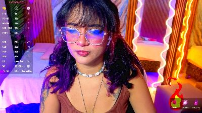 Kristen_tay live cam on Cam4