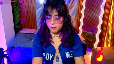 Kristen_tay live cam on Cam4