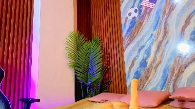 Kristen_tay live cam on Cam4