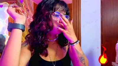 Kristen_tay live cam on Cam4