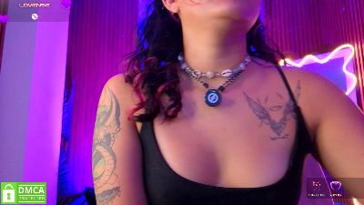 Kristen_tay live cam on Cam4
