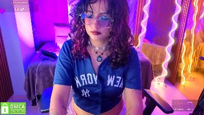 Kristen_tay live cam on Cam4