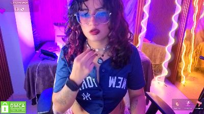 Kristen_tay live cam on Cam4