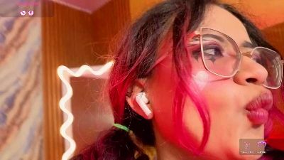 Kristen_tay live cam on Cam4
