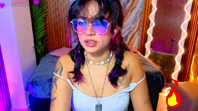 Kristen_tay live cam on Cam4