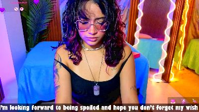 Kristen_tay live cam on Cam4