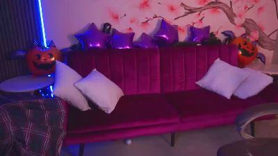 KristiFoxy live cam on Cam4