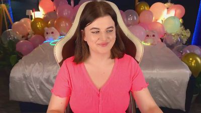 KristiFoxy live cam on Cam4