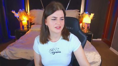 KristiFoxy live cam on Cam4