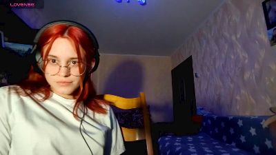 KristineDar live cam on Cam4
