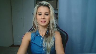 KristineSensual live cam on Cam4