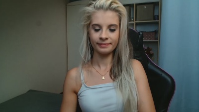 KristineSensual live cam on Cam4