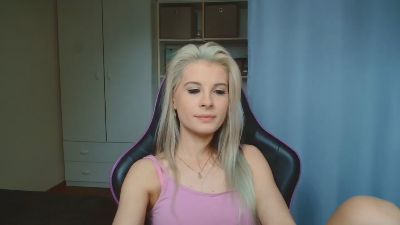 KristineSensual live cam on Cam4