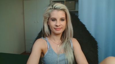KristineSensual live cam on Cam4
