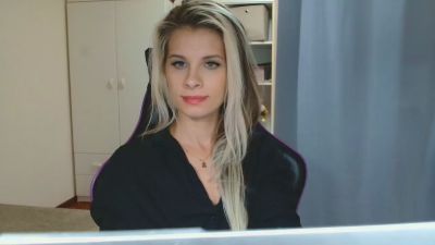 KristineSensual live cam on Cam4