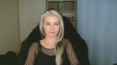 KristineSensual live cam on Cam4