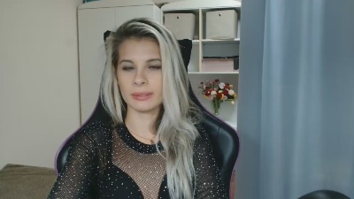 KristineSensual live cam on Cam4