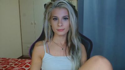 KristineSensual live cam on Cam4