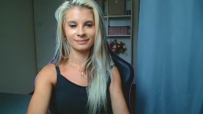 KristineSensual live cam on Cam4