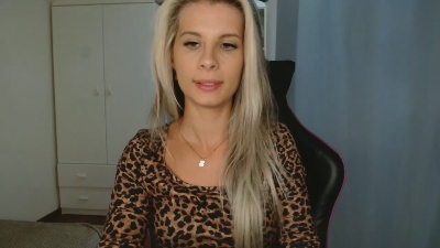 KristineSensual live cam on Cam4