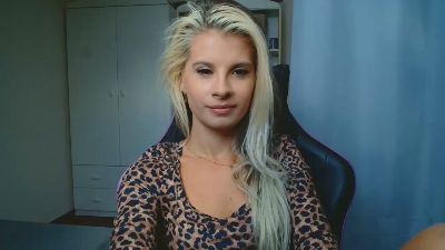 KristineSensual live cam on Cam4