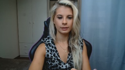 KristineSensual live cam on Cam4