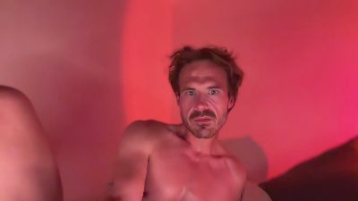 KristofferStorm live cam on Cam4