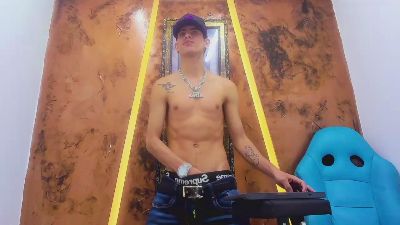 Kroddy_Sw_ live cam on Cam4