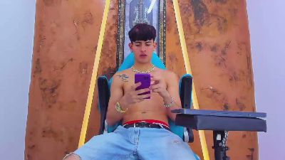 Kroddy_Sw_ live cam on Cam4