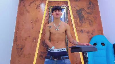 Kroddy_Sw_ live cam on Cam4
