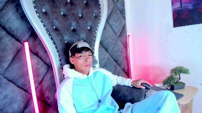 KroyWave live cam on Cam4