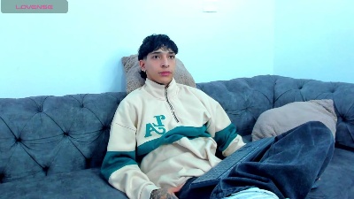 KroyWave live cam on Cam4