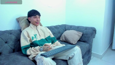 KroyWave live cam on Cam4